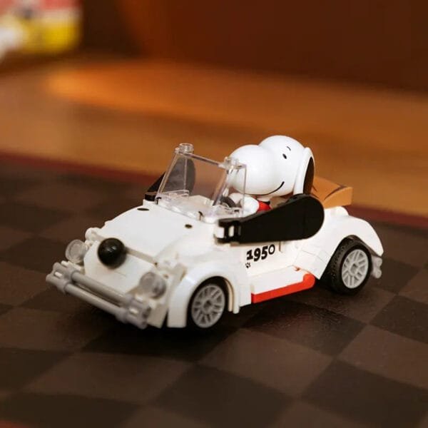 Juego Set De Bloques Kit De Construccion: Pantasy: Peanuts Snoopy Carro - Image 4
